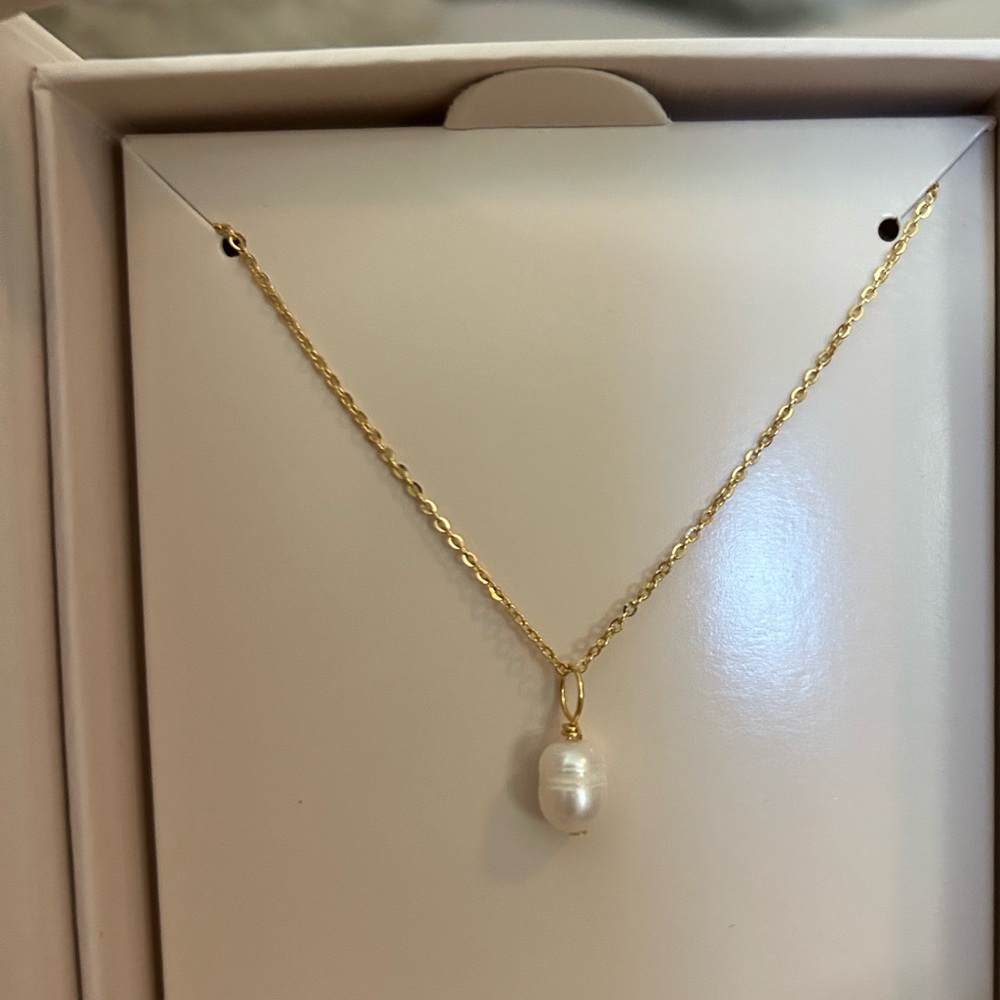 🎉 HP 🎉 NIB Jillian Harris X Knots and Pipes Baroque Pearl Necklace